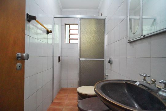 Banheiro de apartamento para alugar com 1 quarto, 45m² em Vargas, Sapucaia do Sul