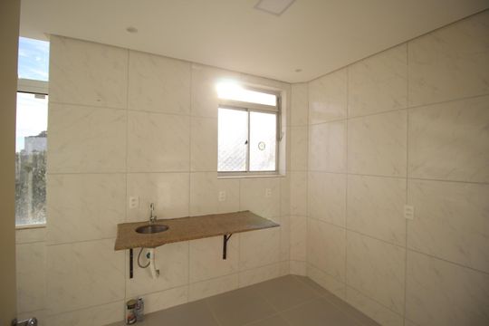 Cozinha de apartamento à venda com 2 quartos, 69m² em Floresta, Porto Alegre