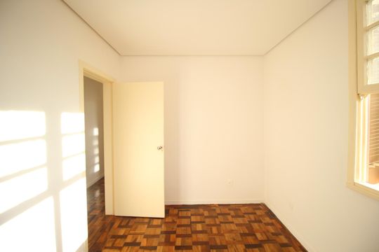 Quarto 1 de apartamento à venda com 2 quartos, 69m² em Floresta, Porto Alegre