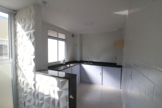 Cozinha de apartamento para alugar com 2 quartos, 40m² em Jardim Alvorada, Nova Iguaçu