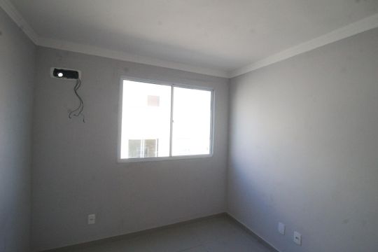 Quarto 2 de apartamento para alugar com 2 quartos, 40m² em Jardim Alvorada, Nova Iguaçu