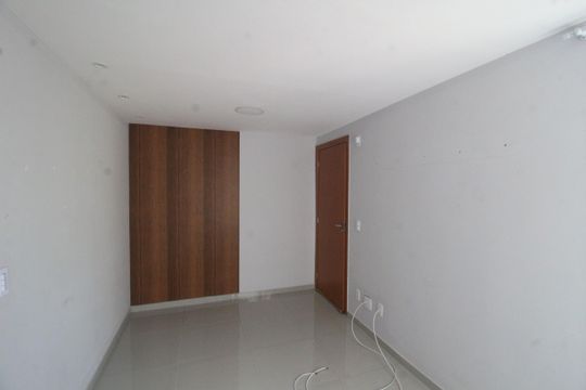 Sala de apartamento para alugar com 2 quartos, 40m² em Jardim Alvorada, Nova Iguaçu