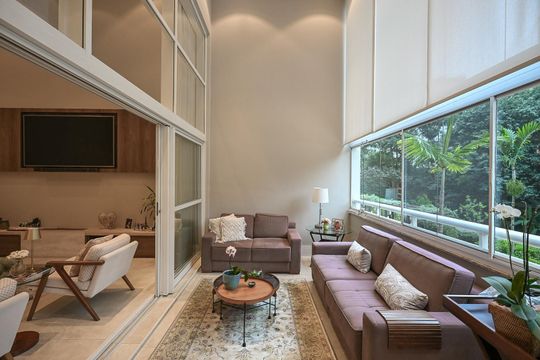Varanda de apartamento à venda com 4 quartos, 250m² em Vila Suzana, São Paulo