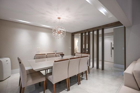 Sala de Jantar de apartamento à venda com 4 quartos, 250m² em Vila Suzana, São Paulo
