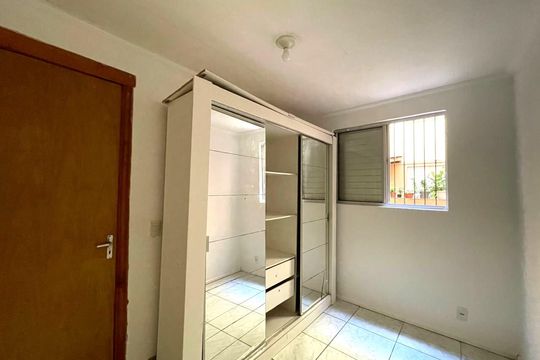 Quarto 1 de apartamento para alugar com 2 quartos, 52m² em Pinheiro, São Leopoldo