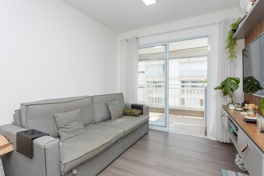 Sala de apartamento à venda com 3 quartos, 81m² em Vila Isa, São Paulo