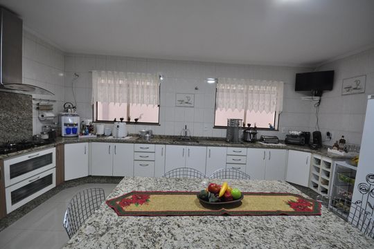 Cozinha de casa à venda com 4 quartos, 200m² em Jaçanã, São Paulo