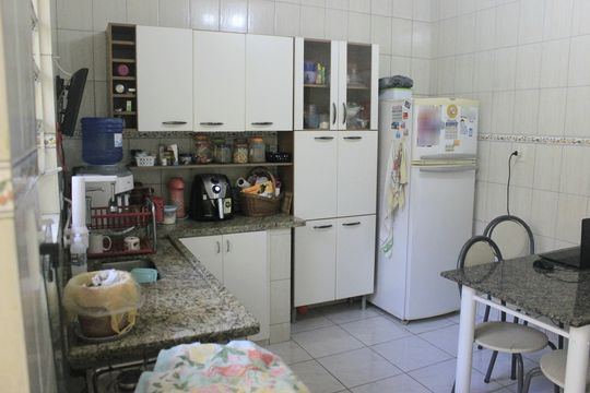 Cozinha de casa à venda com 2 quartos, 117m² em Vila Iris, Guarulhos