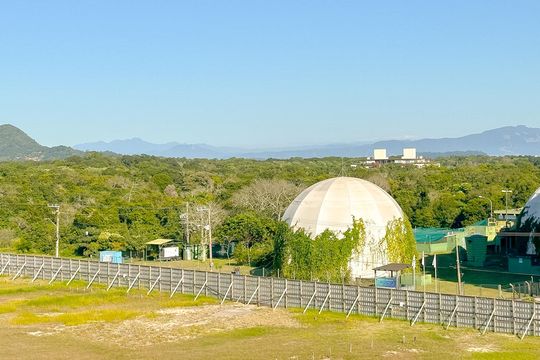 Vista da Varanda de apartamento para alugar com 2 quartos, 90m² em Jurerê Internacional, Florianópolis