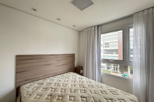 Quarto de apartamento à venda com 1 quarto, 56m² em Vila Olímpia, São Paulo