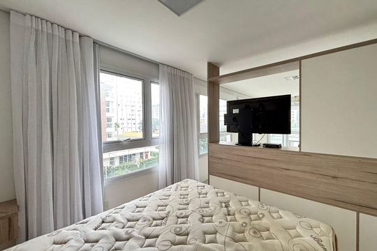 Quarto de apartamento à venda com 1 quarto, 56m² em Vila Olímpia, São Paulo