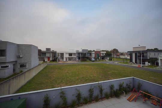 Vista da Varanda de casa de condomínio para alugar com 4 quartos, 260m² em São João do Rio Vermelho, Florianópolis