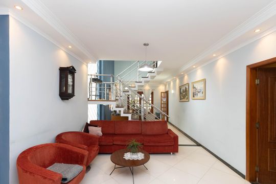 Sala de casa à venda com 4 quartos, 1000m² em Tremembé, São Paulo
