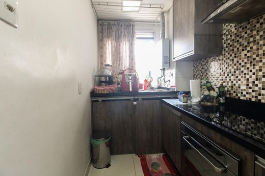 Cozinha  de apartamento à venda com 2 quartos, 66m² em Guaiauna, São Paulo