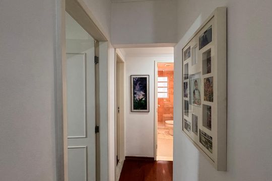 Corredor de apartamento à venda com 3 quartos, 173m² em Recreio dos Bandeirantes, Rio de Janeiro