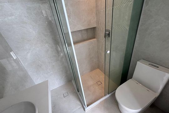 Banheiro 1 de apartamento para alugar com 2 quartos, 44m² em Jardim Maringa, São Paulo
