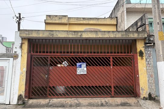 Fachada de casa à venda com 5 quartos, 110m² em Quinta da Paineira, São Paulo