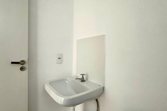 Banheiro da Suíte de kitnet/studio à venda com 1 quarto, 25m² em Jardim Paulista, São Paulo