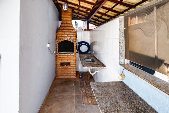 Casa à venda com 6 quartos, 475m² em Canaa, Belo Horizonte