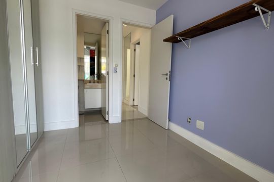 Suíte de apartamento à venda com 3 quartos, 95m² em Recreio dos Bandeirantes, Rio de Janeiro