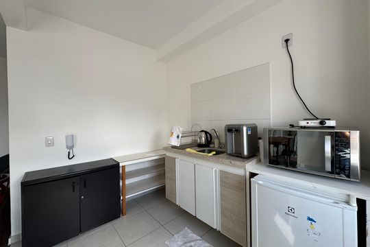 Cozinha de kitnet/studio à venda com 1 quarto, 37m² em Presidente Altino, Osasco