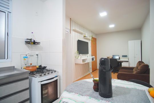 Cozinha de apartamento à venda com 2 quartos, 45m² em Santos Dumont, São Leopoldo