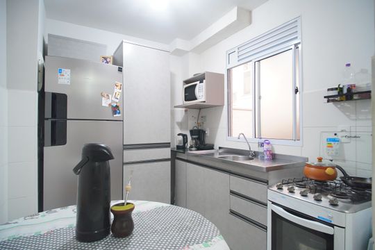 Cozinha de apartamento à venda com 2 quartos, 45m² em Santos Dumont, São Leopoldo