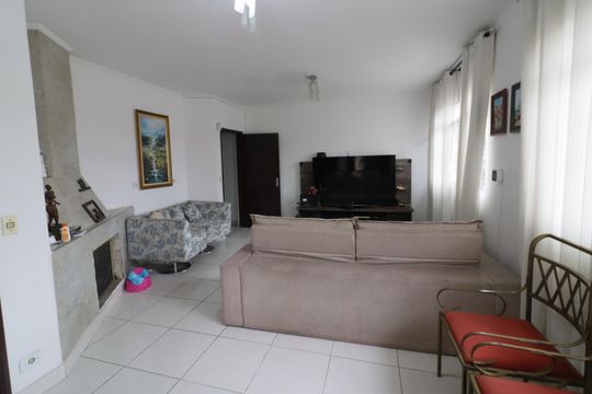 Sala de casa à venda com 6 quartos, 418m² em City Bussocaba, Osasco