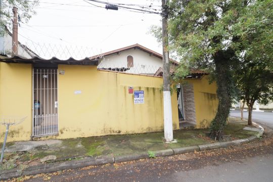 Fachada de casa à venda com 6 quartos, 418m² em City Bussocaba, Osasco
