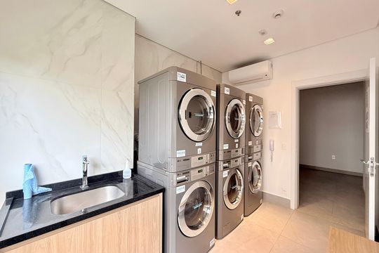 Lavanderia de apartamento à venda com 1 quarto, 32m² em Campo Belo, São Paulo