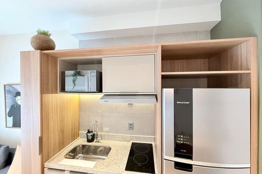 Cozinha de apartamento à venda com 1 quarto, 32m² em Campo Belo, São Paulo