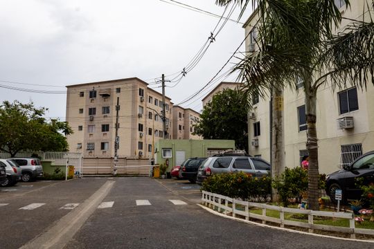 Fachada  de apartamento para alugar com 2 quartos, 45m² em Campo Grande, Rio de Janeiro