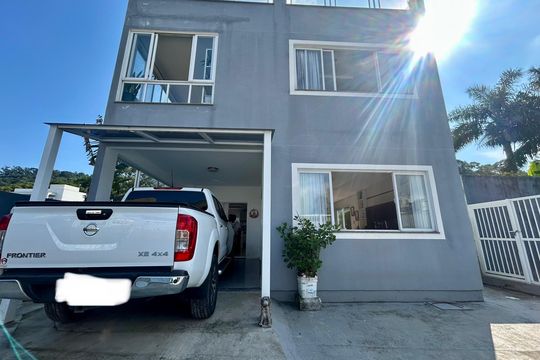 Garagem de casa para alugar com 5 quartos, 440m² em Cacupé, Florianópolis