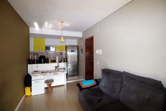 Sala de apartamento à venda com 2 quartos, 50m² em Parada de Lucas, Rio de Janeiro