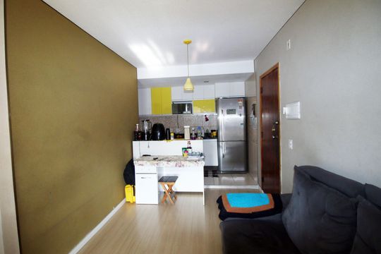 Sala de apartamento à venda com 2 quartos, 50m² em Parada de Lucas, Rio de Janeiro