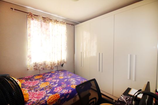 Quarto 1 de apartamento à venda com 2 quartos, 50m² em Parada de Lucas, Rio de Janeiro
