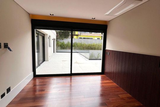 Suíte de casa de condomínio à venda com 5 quartos, 510m² em Alphaville Residencial Um, Barueri