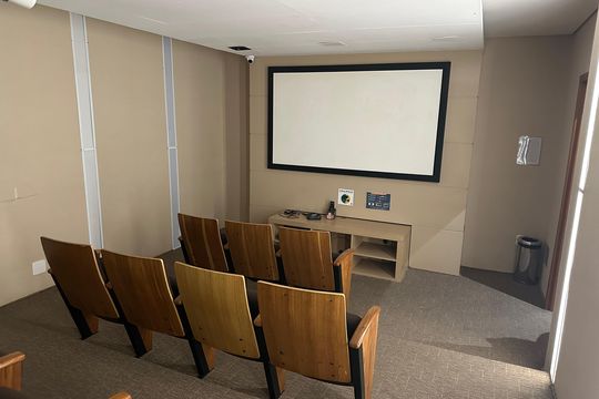 Área Comum - Cinema de apartamento para alugar com 3 quartos, 156m² em Tamboré, Santana de Parnaíba