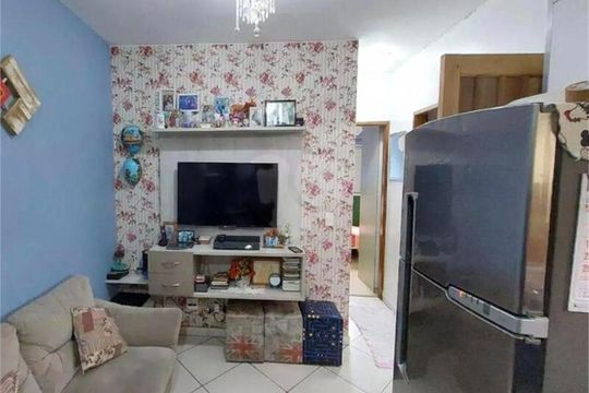 Apartamento à venda com 2 quartos, 48m² em Jardim Santo André, Santo André