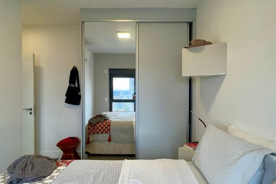 Suite de apartamento à venda com 2 quartos, 71m² em Pinheiros, São Paulo