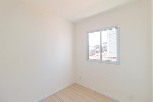 Quarto 2 de apartamento para alugar com 2 quartos, 35m² em Vila Sul Americana, Carapicuíba