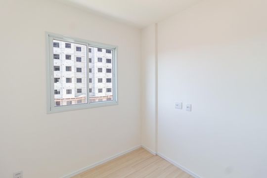 Quarto 2 de apartamento para alugar com 2 quartos, 35m² em Vila Sul Americana, Carapicuíba