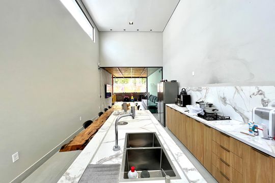 Cozinha de casa à venda com 3 quartos, 500m² em Trevo, Belo Horizonte