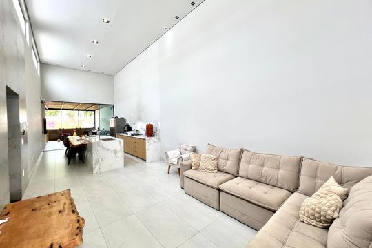 Sala de casa à venda com 3 quartos, 500m² em Trevo, Belo Horizonte