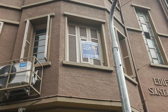 Fachada de apartamento à venda com 2 quartos, 57m² em Floresta, Porto Alegre