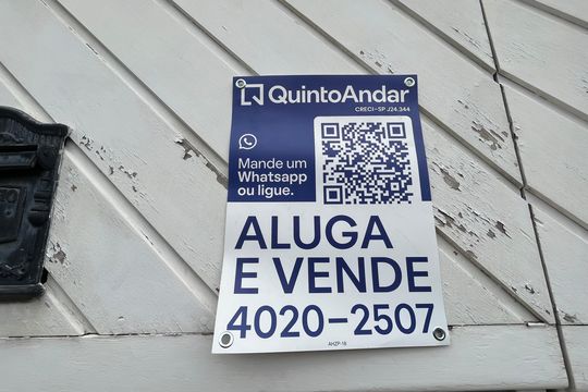 Placa AHZP-18 de casa à venda com 3 quartos, 250m² em Jardim Maria Virginia, São Paulo