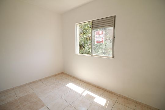 Quarto 2 de apartamento para alugar com 2 quartos, 58m² em Jacarepaguá, Rio de Janeiro
