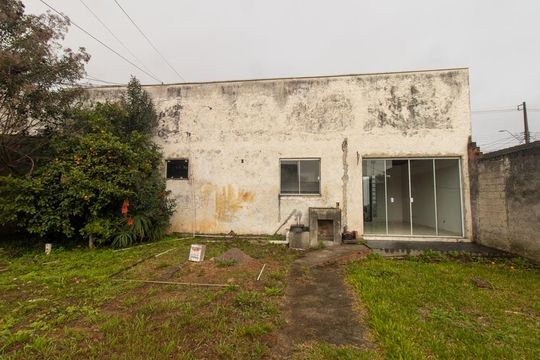 Quintal de casa à venda com 3 quartos, 720m² em Boqueirão, Curitiba
