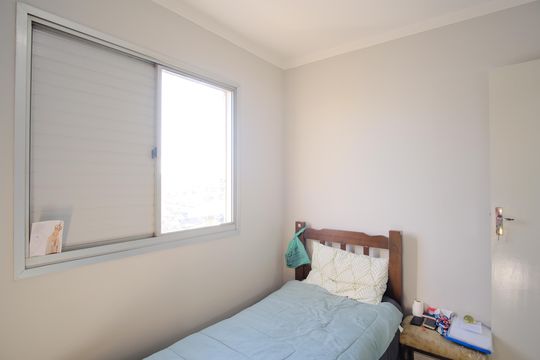 Quarto 2 de apartamento para alugar com 2 quartos, 52m² em Penha de França, São Paulo