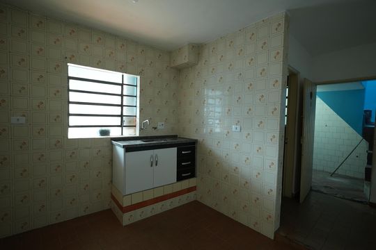 Cozinha de casa para alugar com 1 quarto, 60m² em Santa Terezinha, Santo André